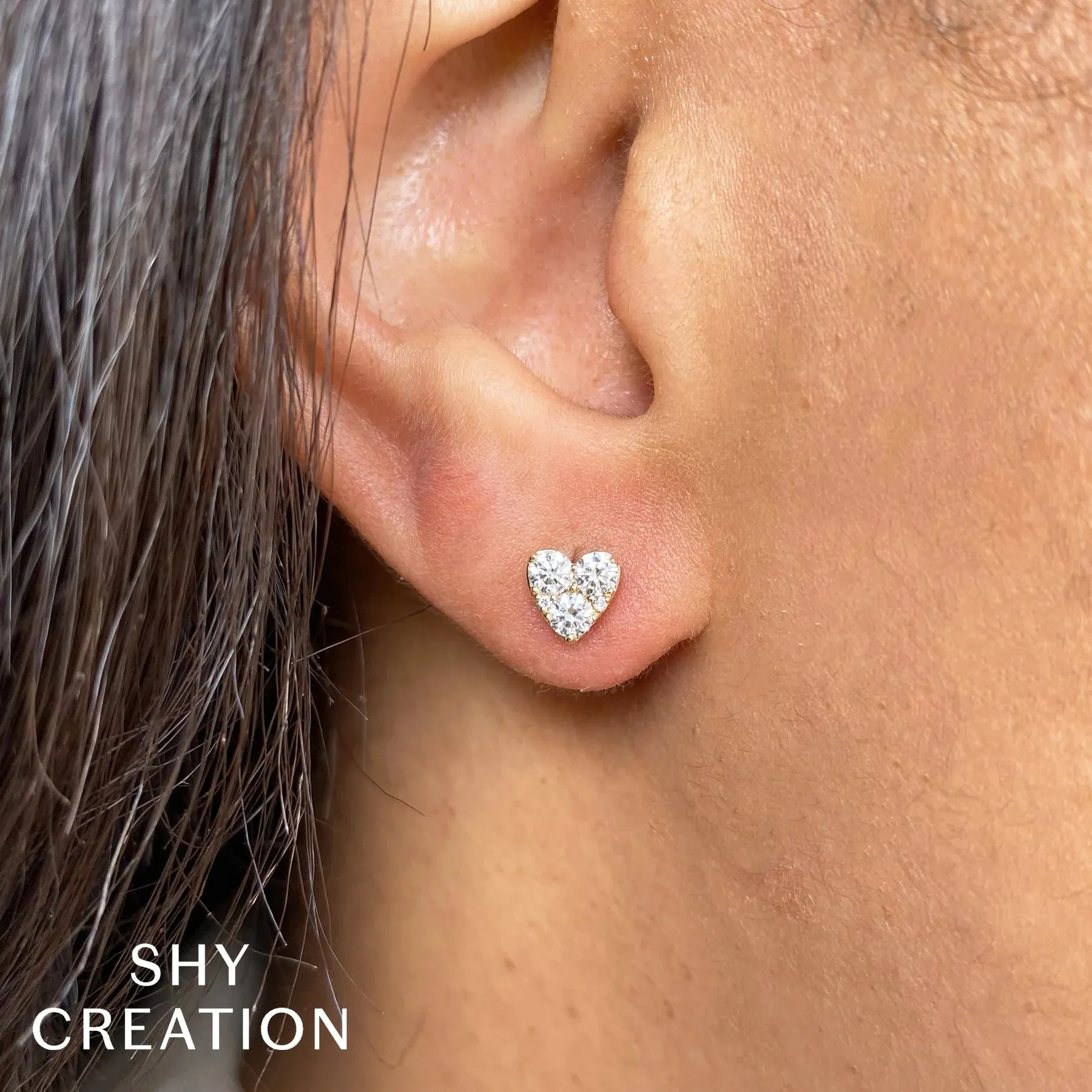 0.51ctw Diamond Heart Stud Earrings