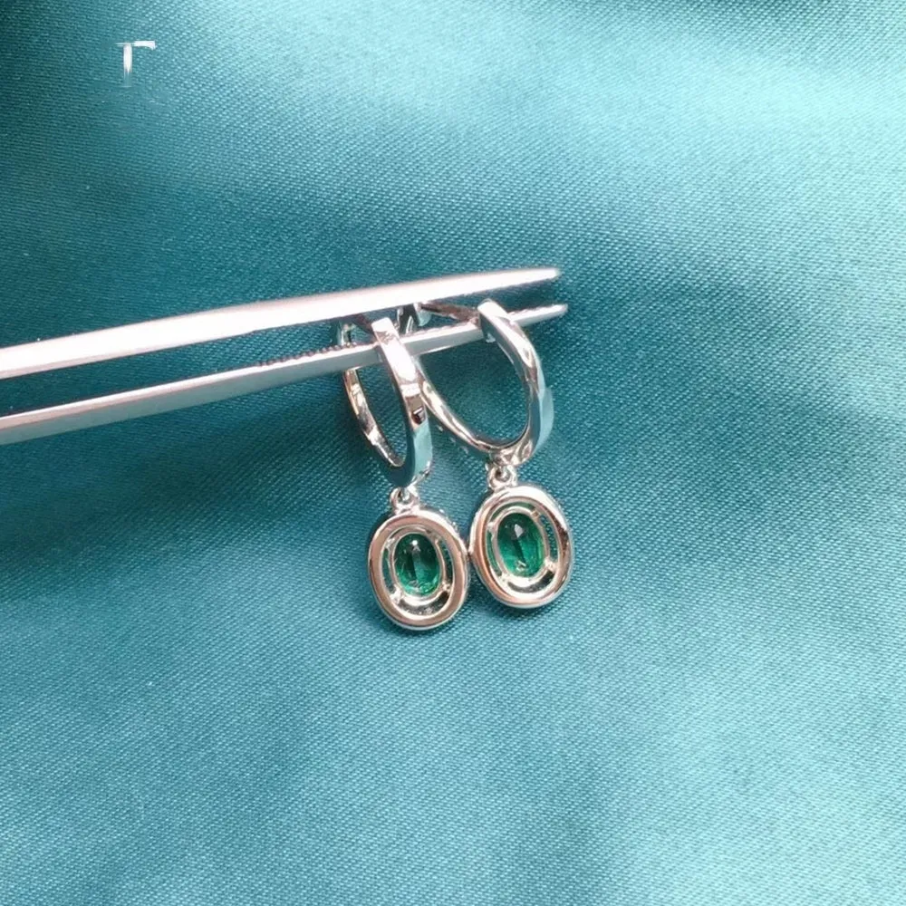 1.3ct Emerald Earrings
