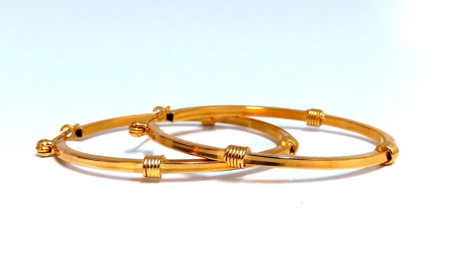 14Kt Gold Hoop Earrings Barbed Wrap