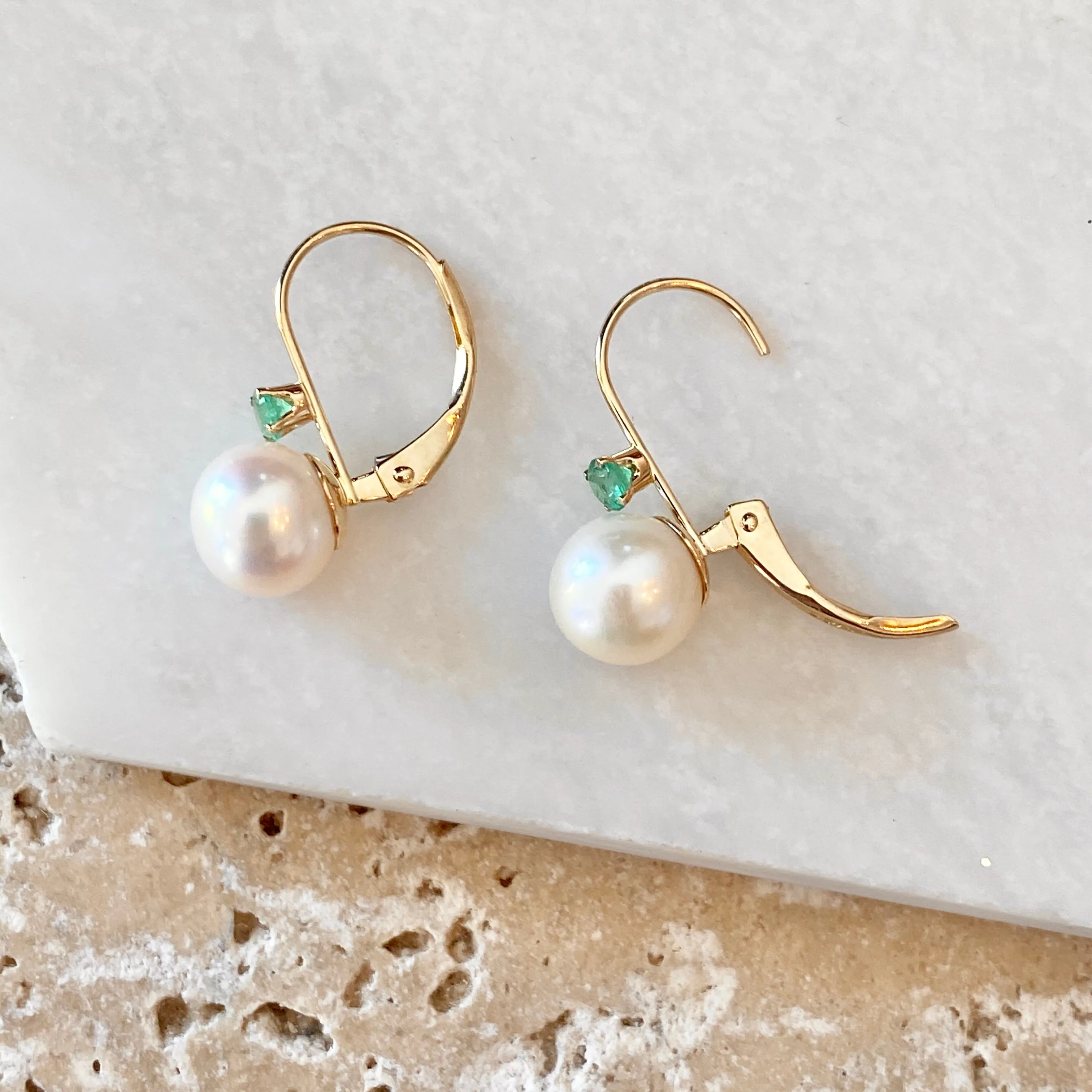 14KT Yellow Gold Emerald   Freshwater Pearl Lever Back Earrings