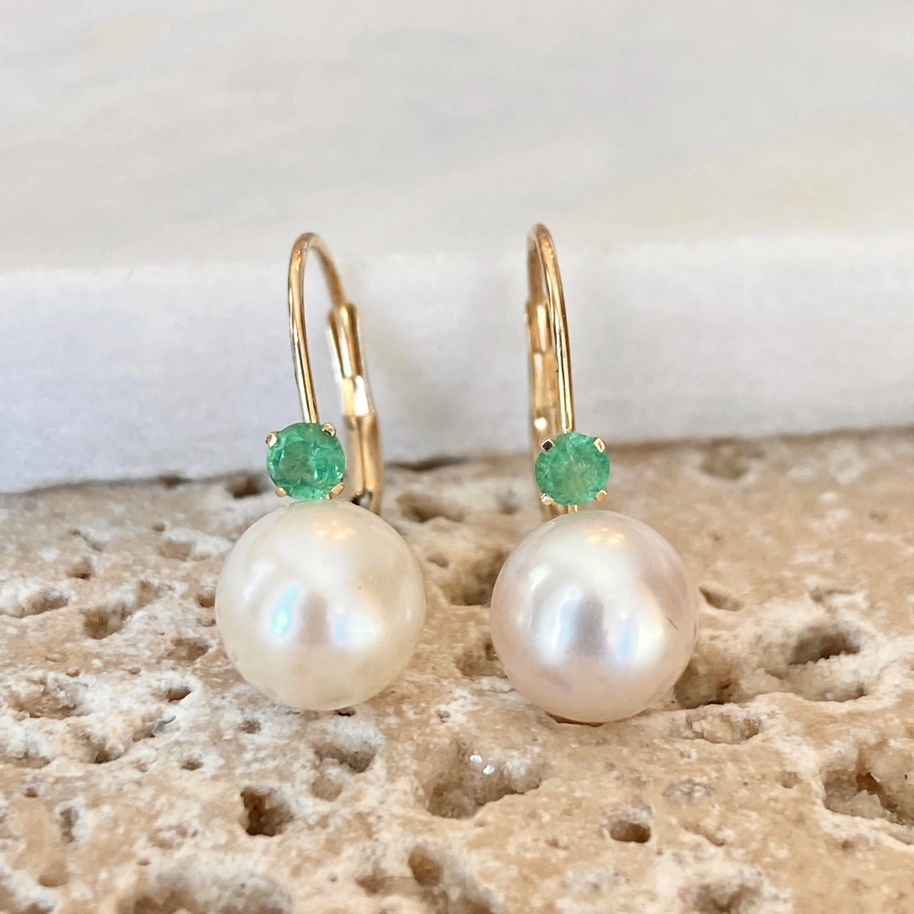 14KT Yellow Gold Emerald   Freshwater Pearl Lever Back Earrings