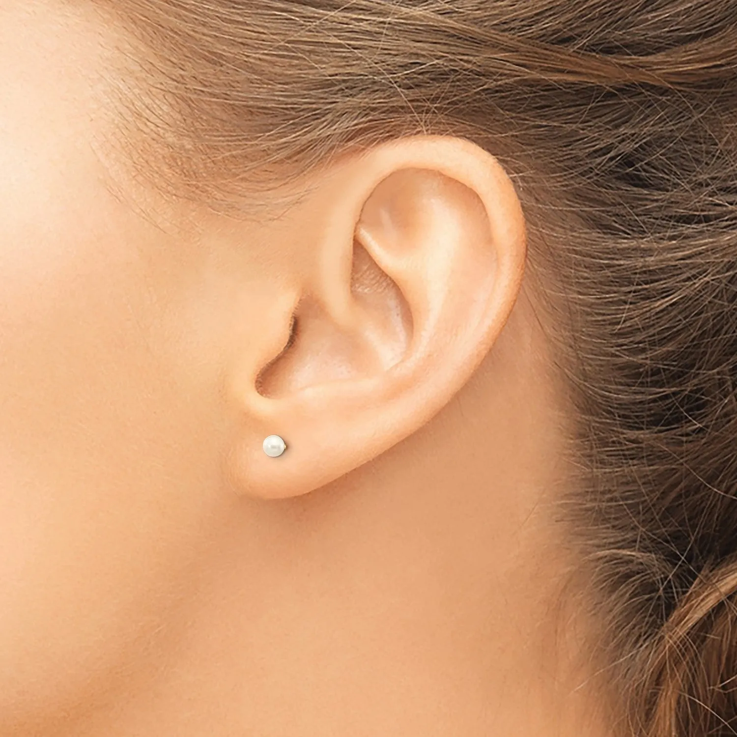 3MM Round Pearl Stud Earrings in 14KT Yellow Gold