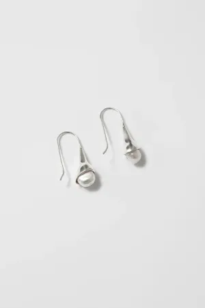 ANNA PEARL DROP EARRINGS