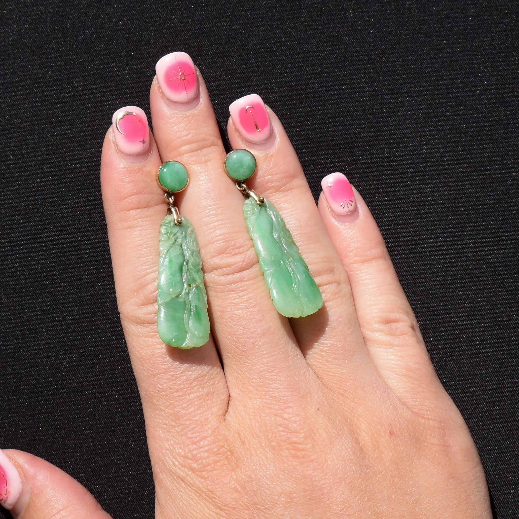 Art Deco 9ct Gold Carved Green Jade Eggplant Earrings | Antique
