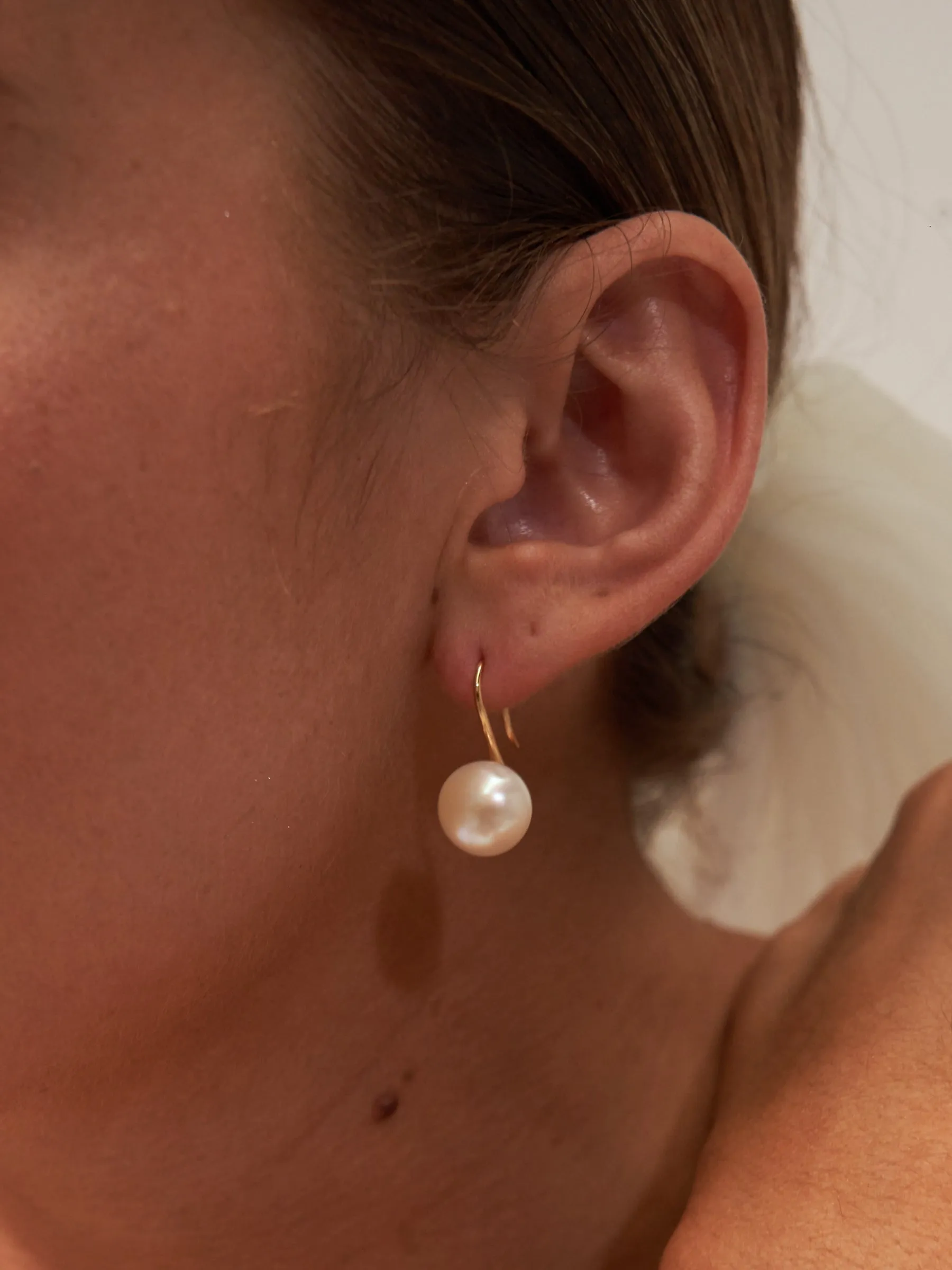 Bella | Large Pearl Drop Hook Earrings