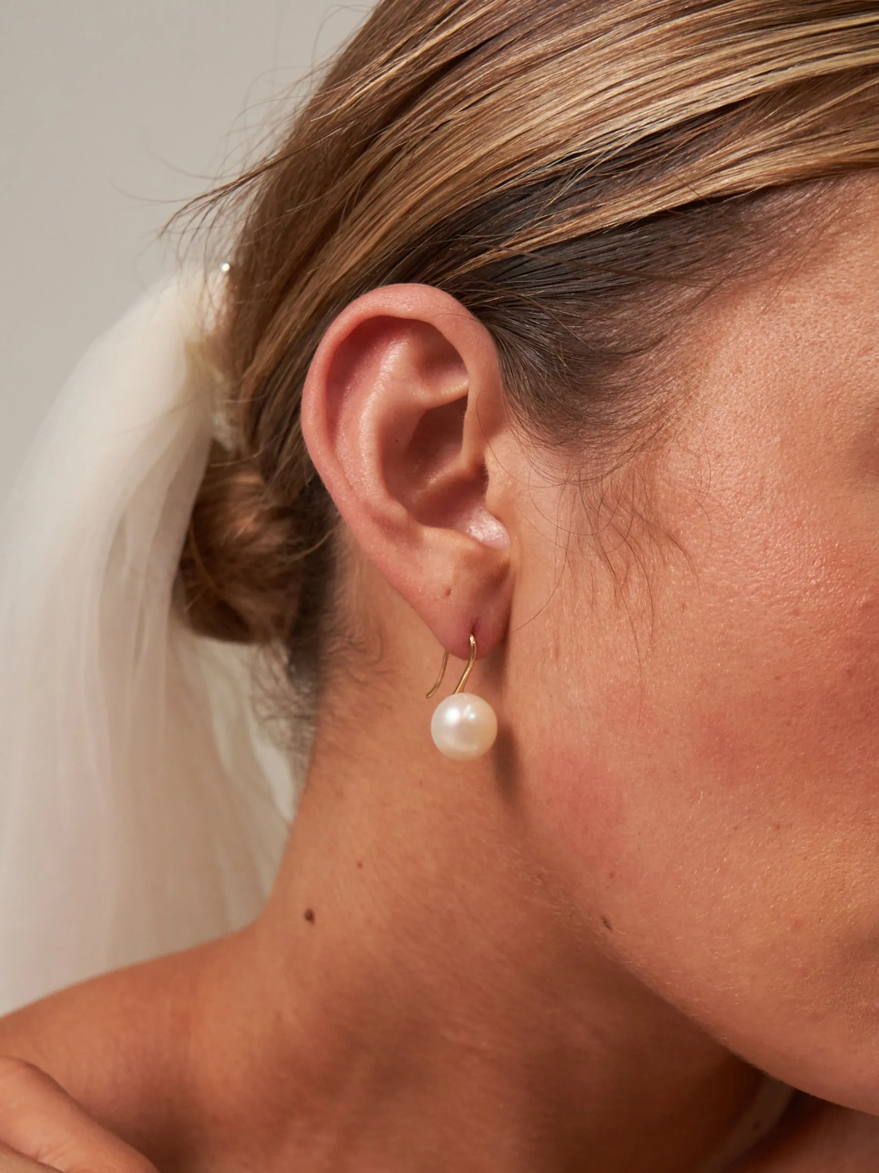 Bella | Large Pearl Drop Hook Earrings