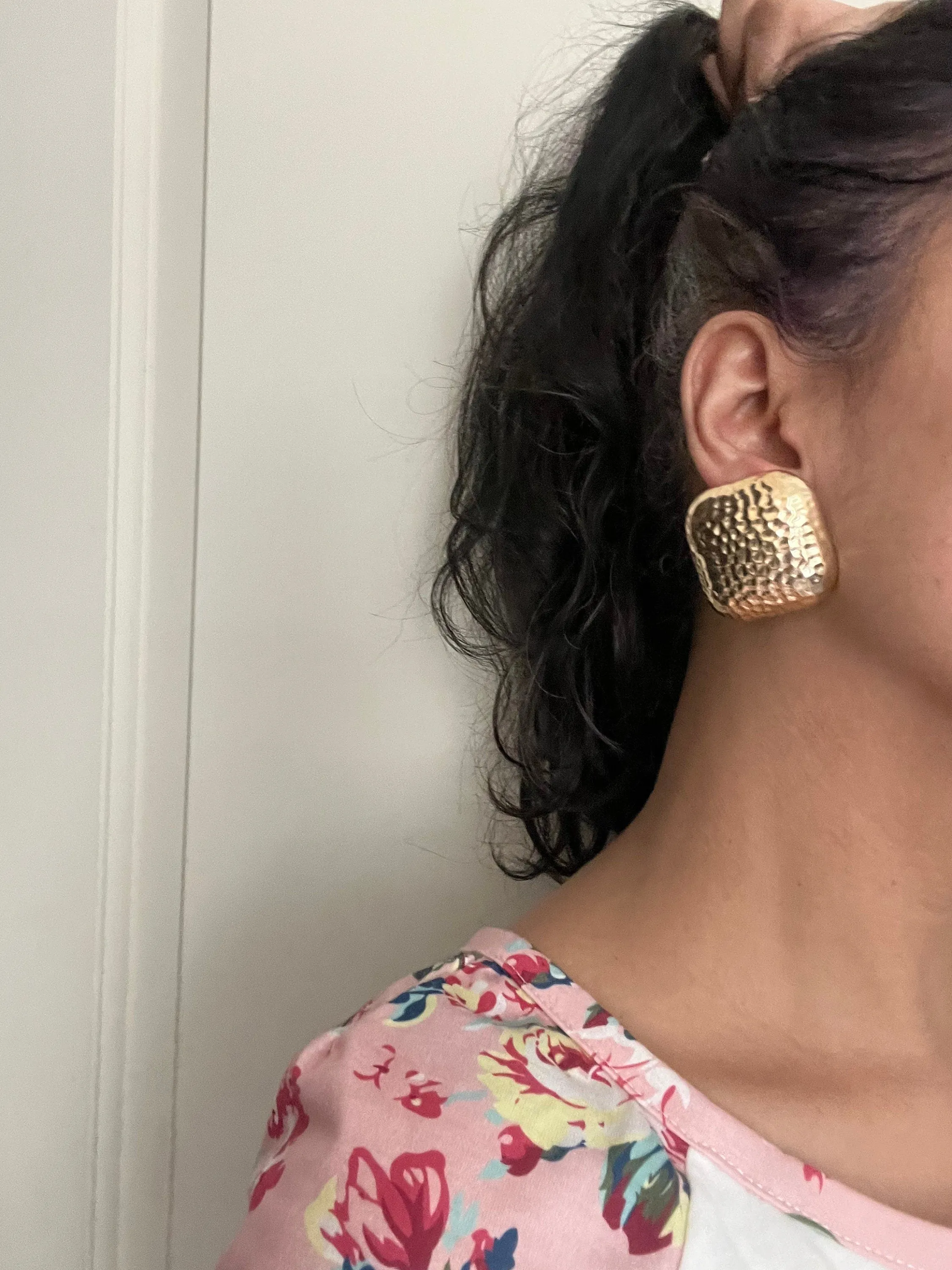 Big gold earrings square  , gold studs large brushed metal earring , gold stud earring , retro gold earrings , chunky gold studs big