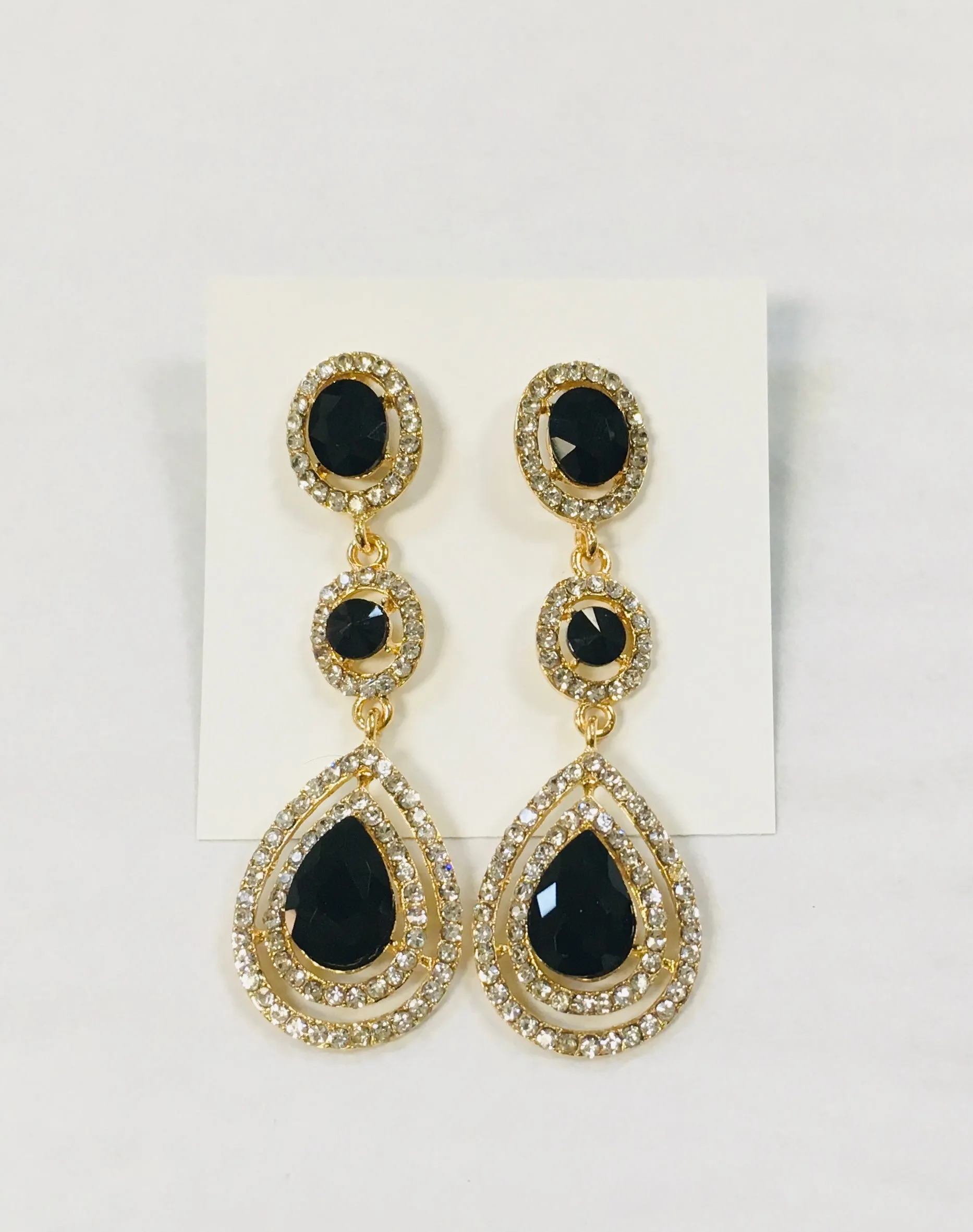 Black Teardrop Glam