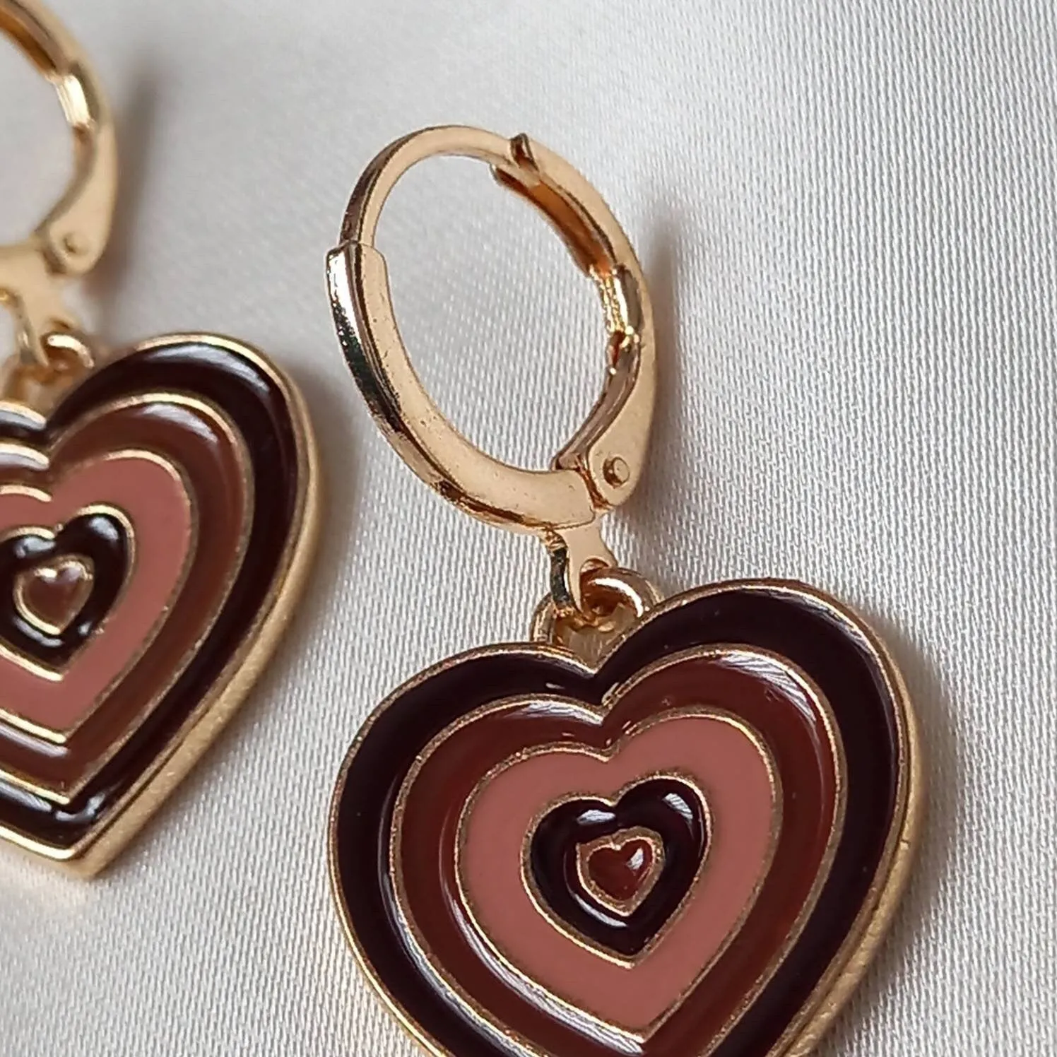 Brown & Gold Retro Heart Drop Earrings -  70's Style Earrings, Vintage Style, Hanging Jewellery,Accessories,Brown Jewellery,Gold Earrings