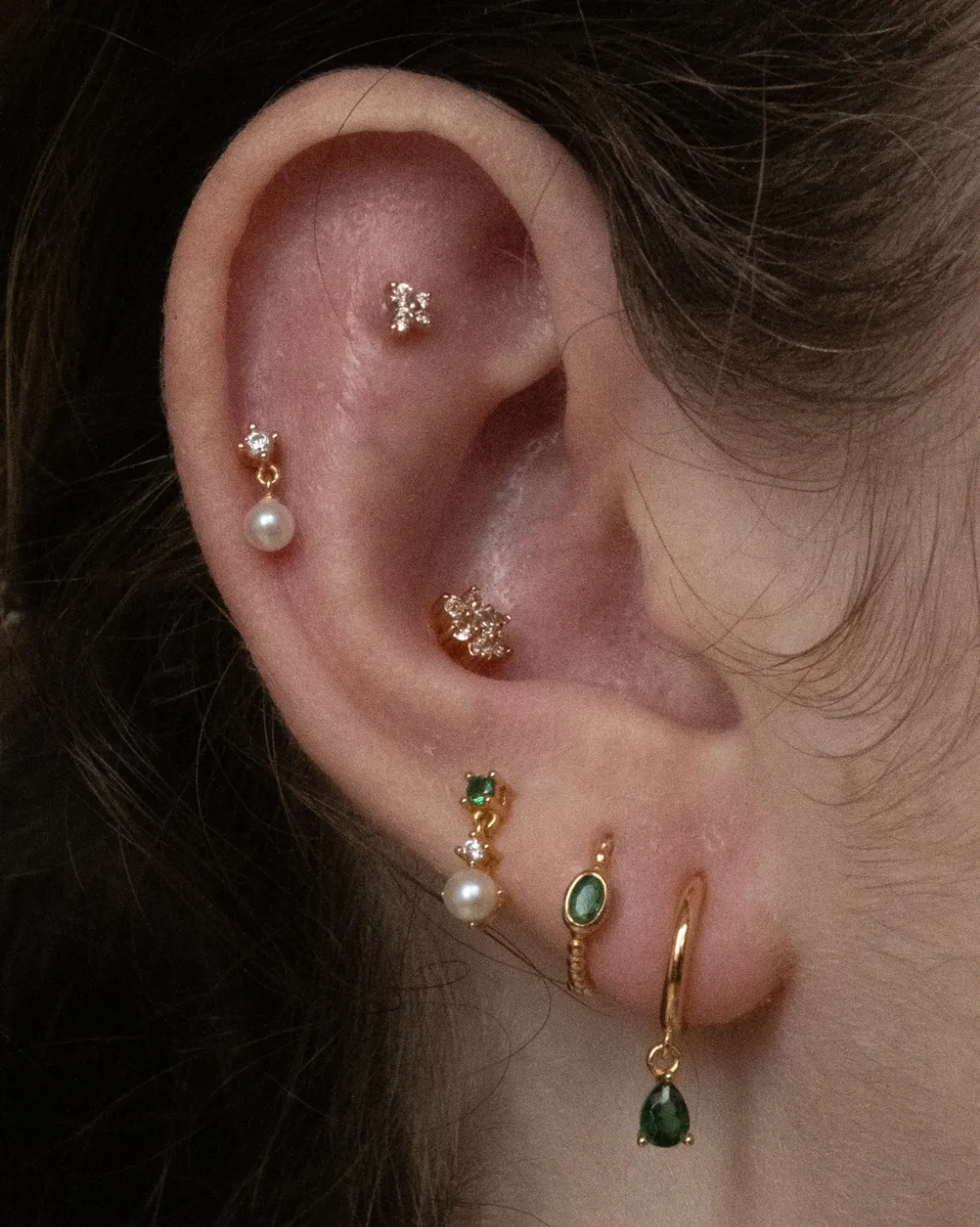 Clio Emerald Single Hoop