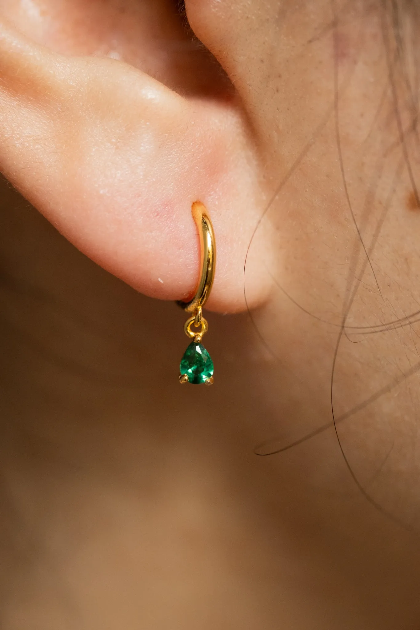 Clio Emerald Single Hoop
