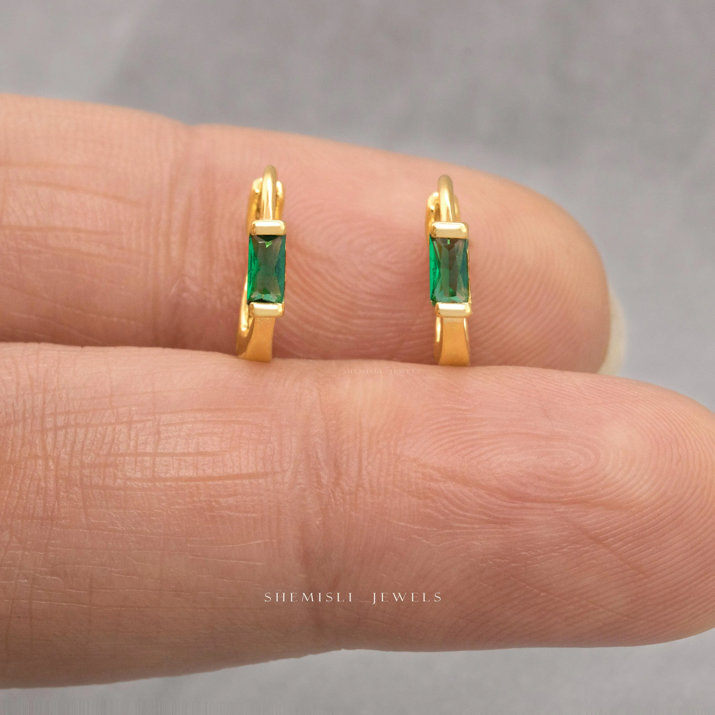 Emerald Baguette Hoop Earring, Unisex, Gold, Silver SHEMISLI SH260