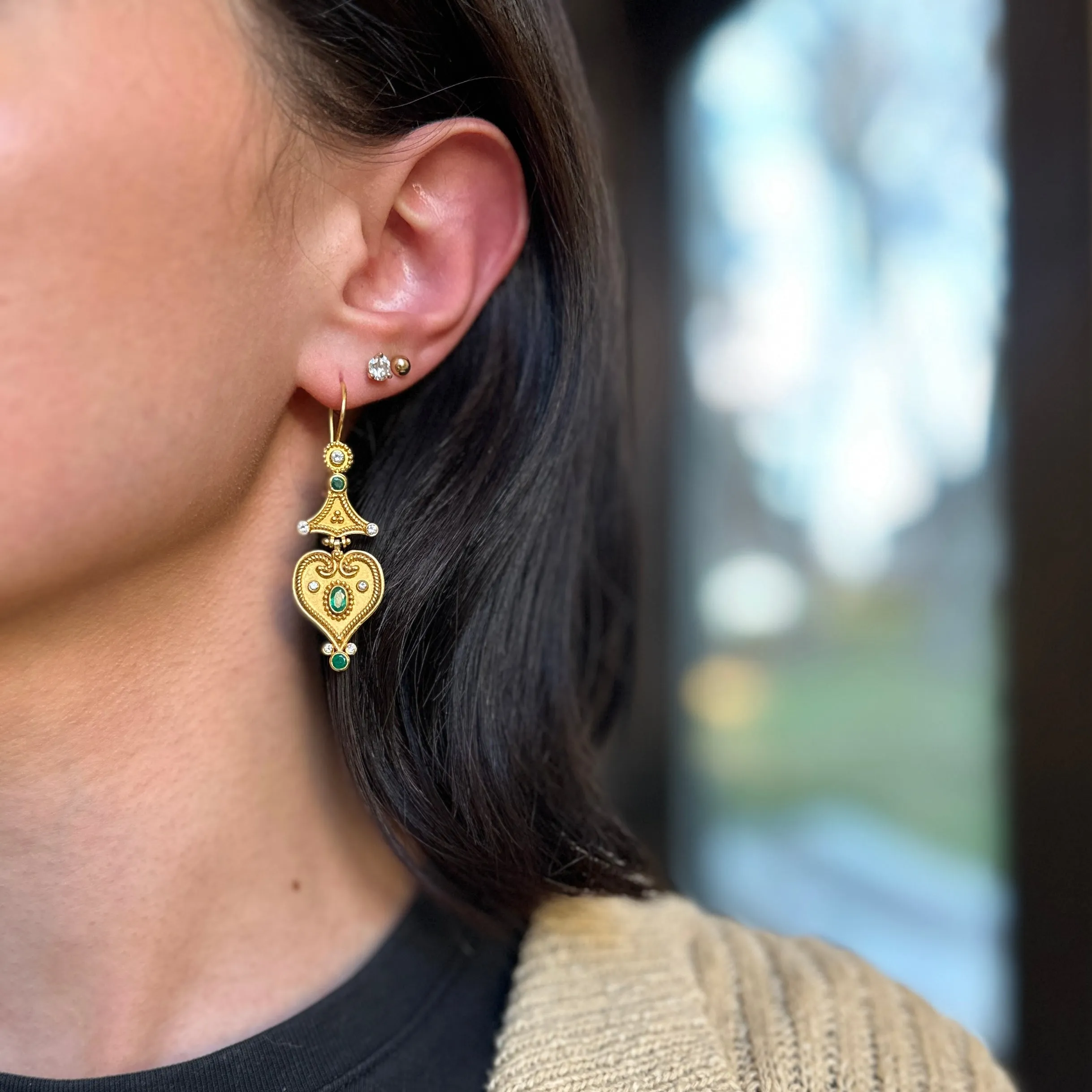 Estate 18KT Yellow Gold Byzantine Emerald   Diamond Dangle Earrings