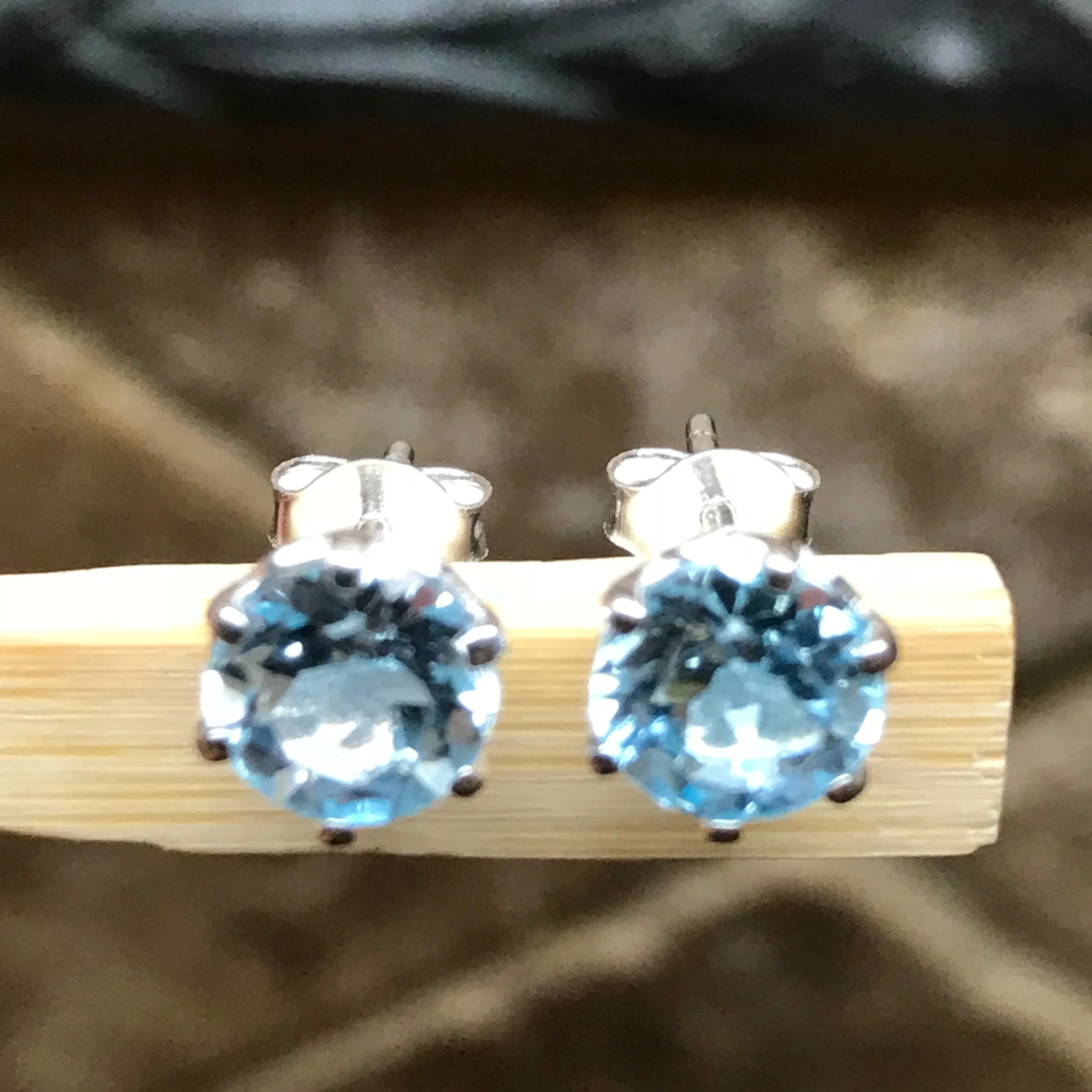 Genuine 2ct Blue Topaz 925 Solid Sterling Silver Stud Earrings 7mm