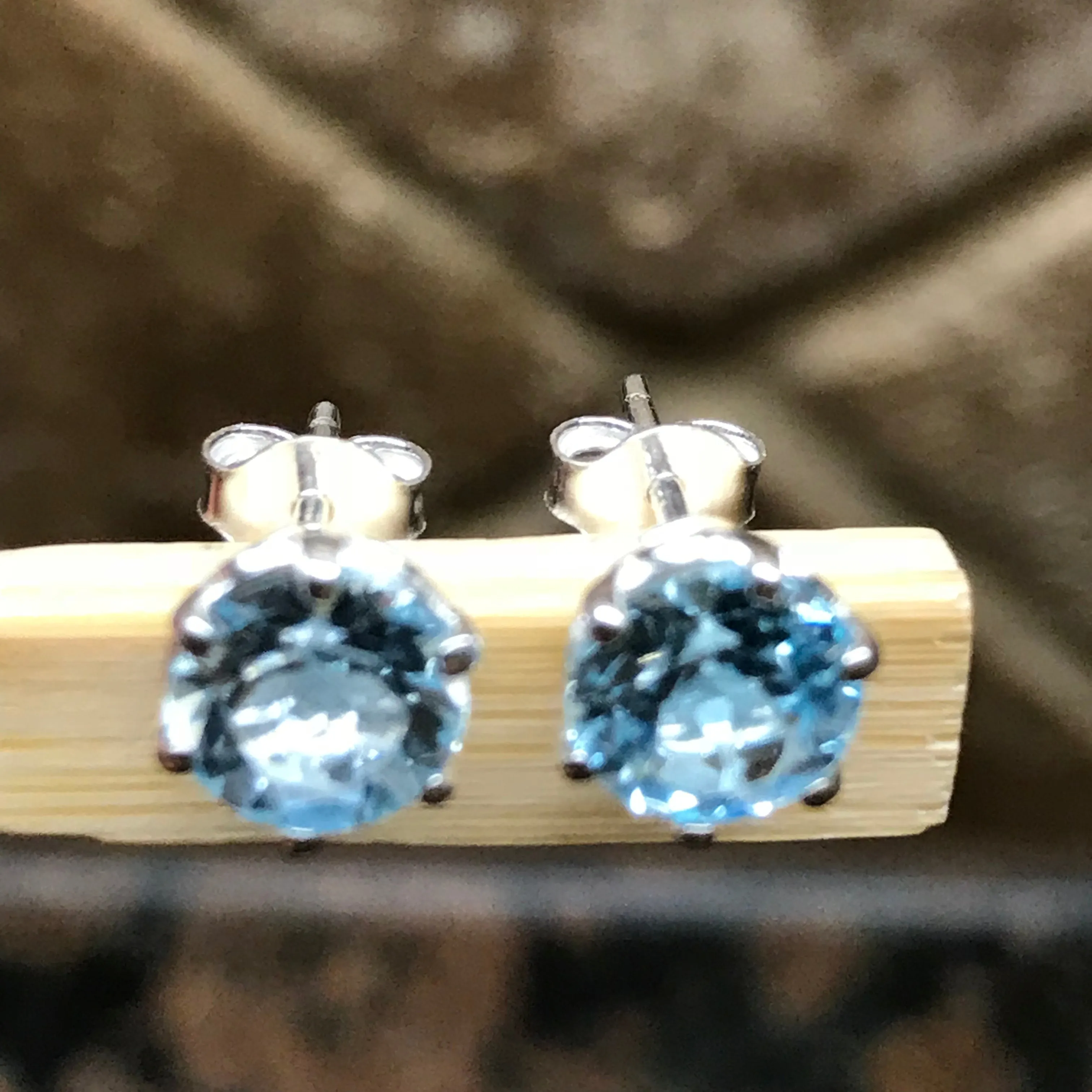 Genuine 2ct Blue Topaz 925 Solid Sterling Silver Stud Earrings 7mm