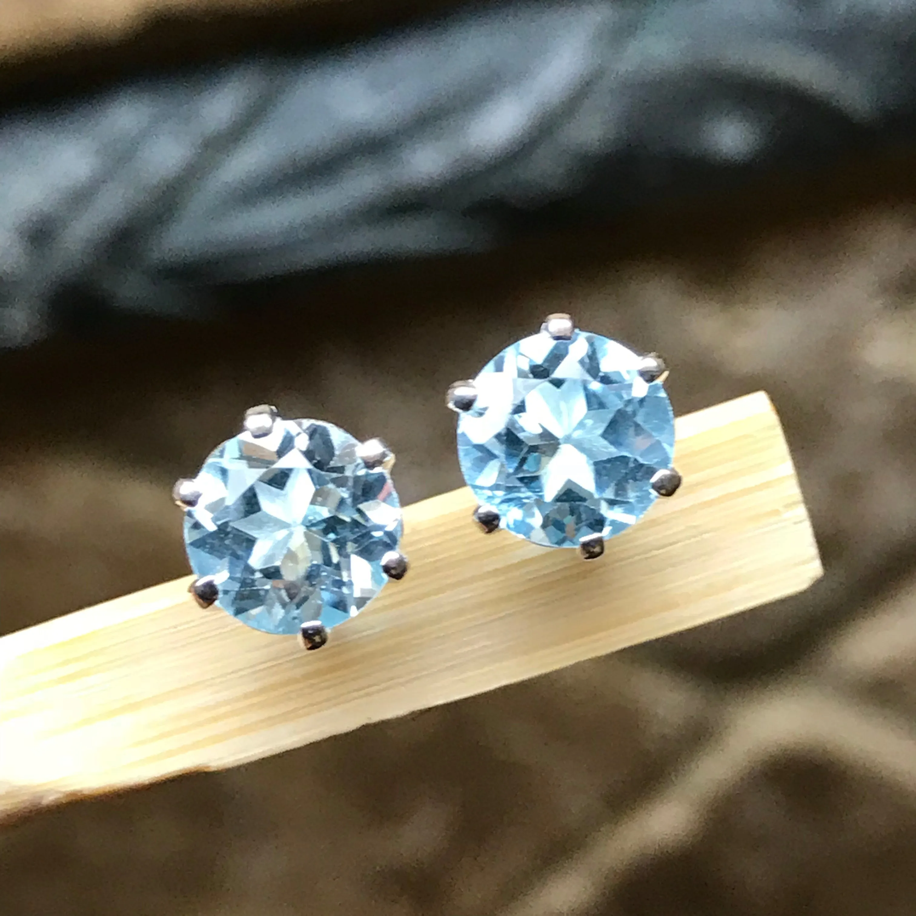 Genuine 2ct Blue Topaz 925 Solid Sterling Silver Stud Earrings 7mm