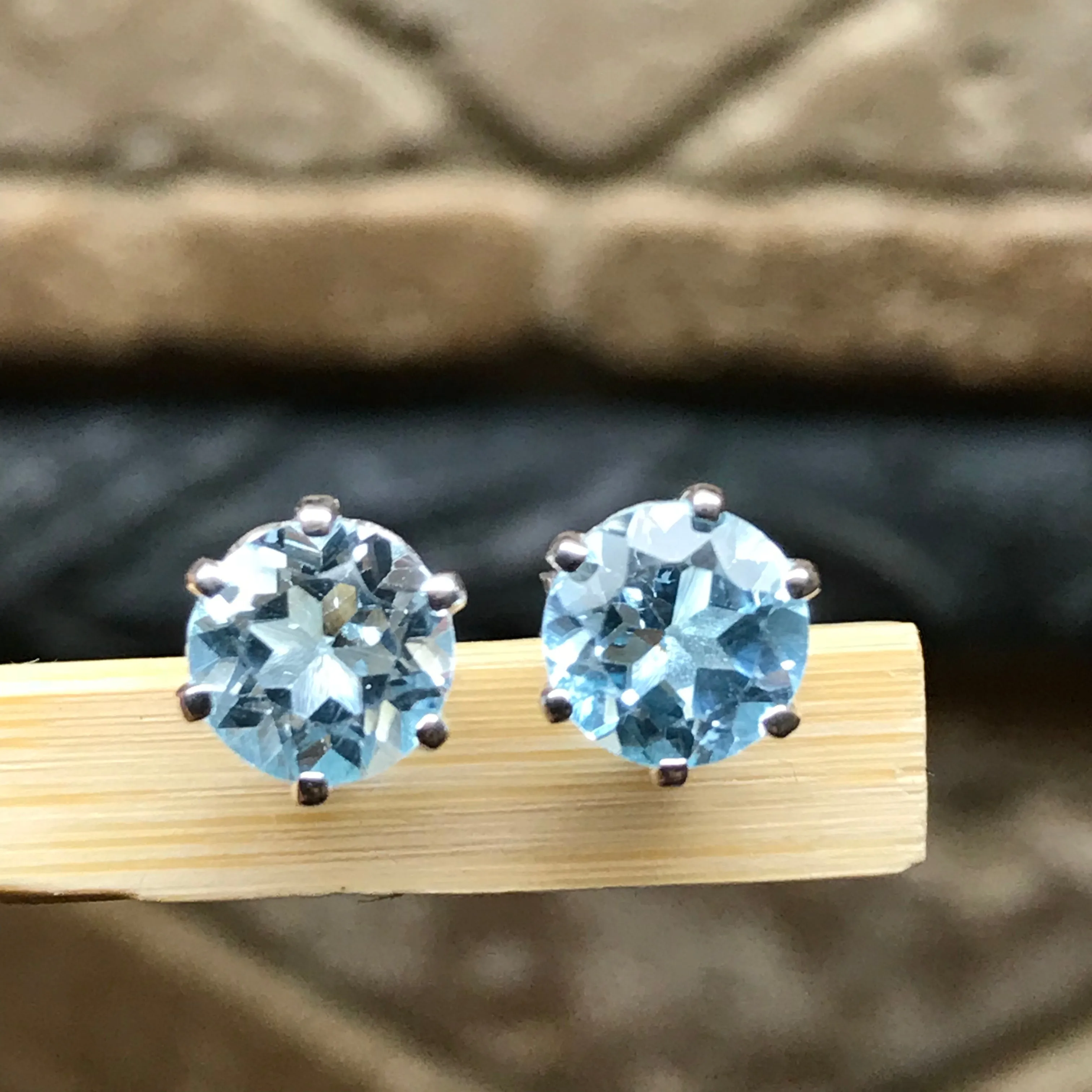 Genuine 2ct Blue Topaz 925 Solid Sterling Silver Stud Earrings 7mm