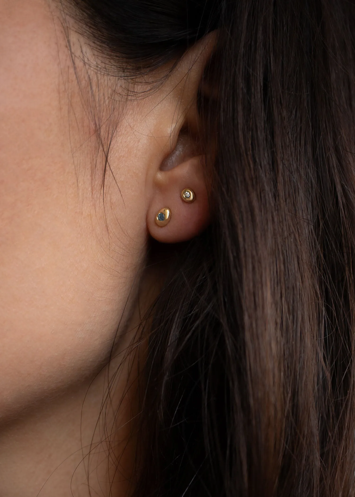 In Stock | Teal Sapphire Small Pebble Studs