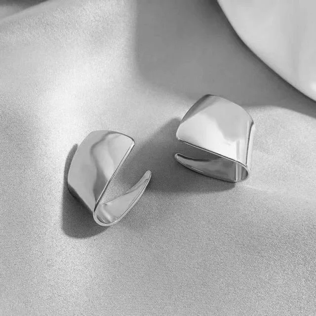 Irregular Geometric Metal Asymmetric Stud Earrings 2021 New Simple Retro Fashion Joker Earrings Women Jewelry, Gift Accessories