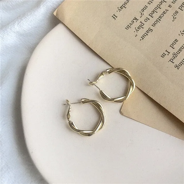 Irregular Geometric Metal Asymmetric Stud Earrings 2021 New Simple Retro Fashion Joker Earrings Women Jewelry, Gift Accessories