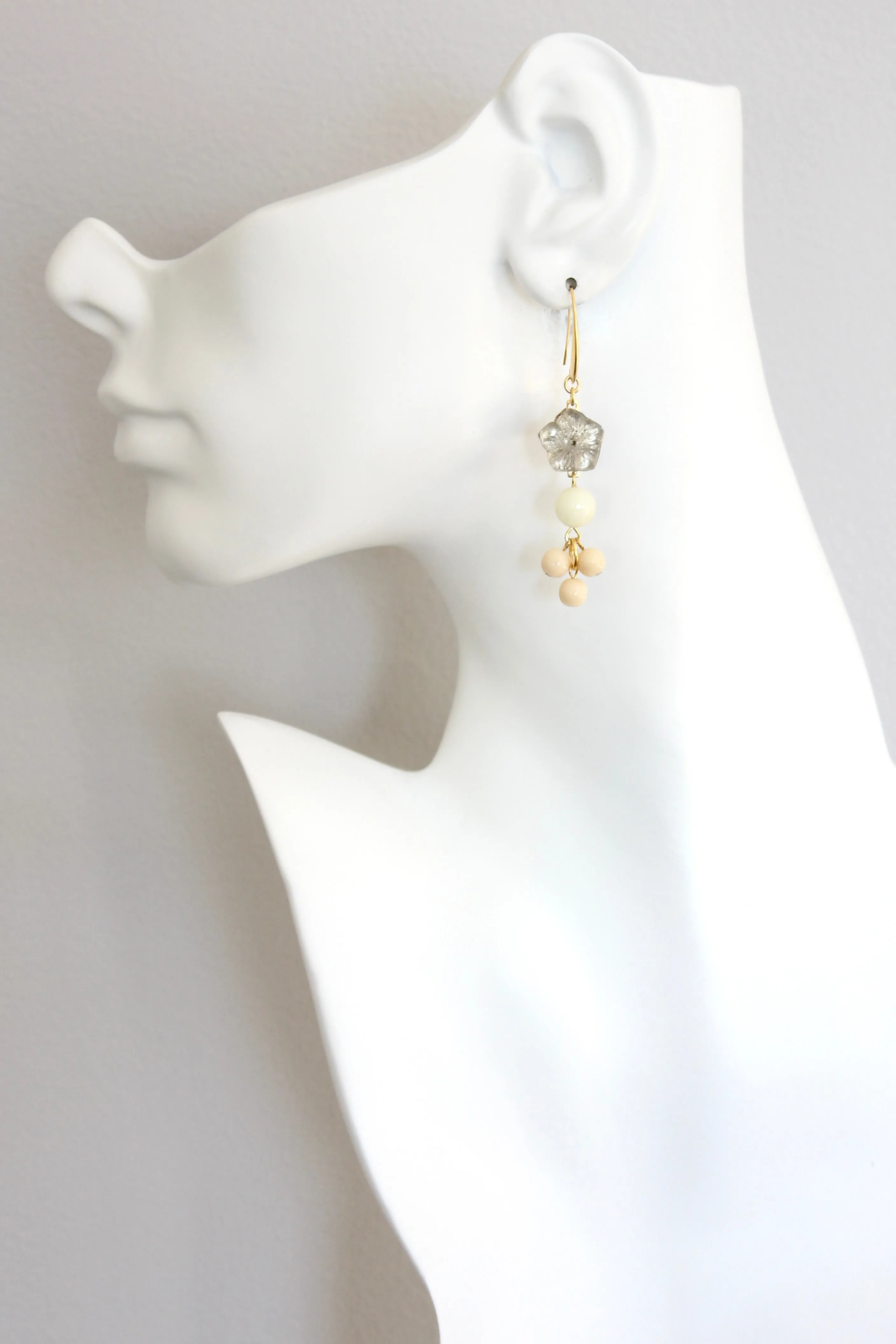 ISLE25 Flower glass cluster earrings