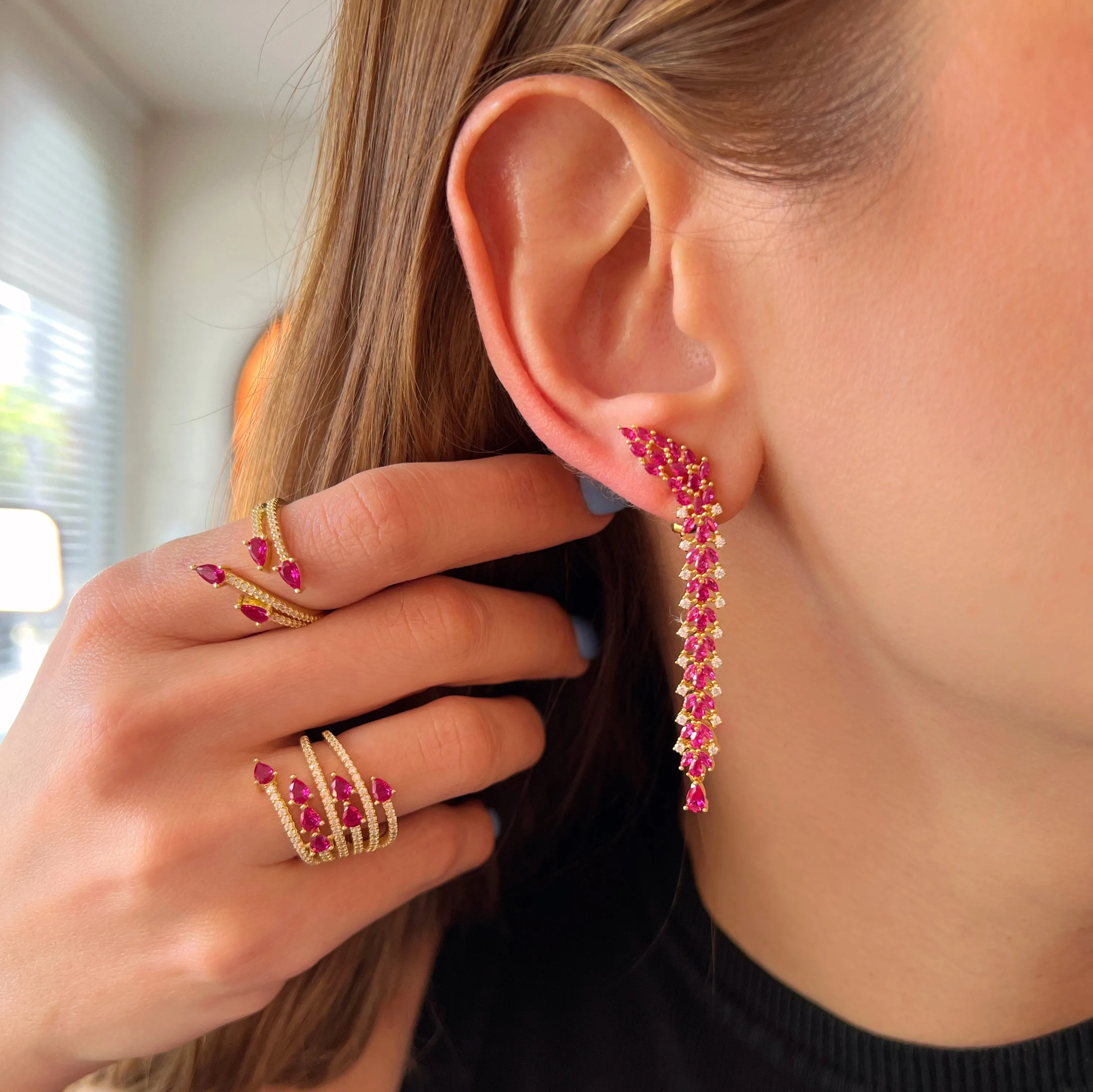 Joia Marquise Side Earrings