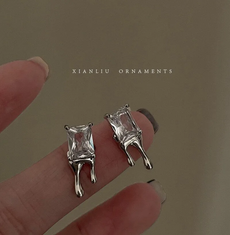 Lava Square Zircon Stud Earrings