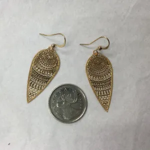 Lavishy earrings, reversed tear drop
