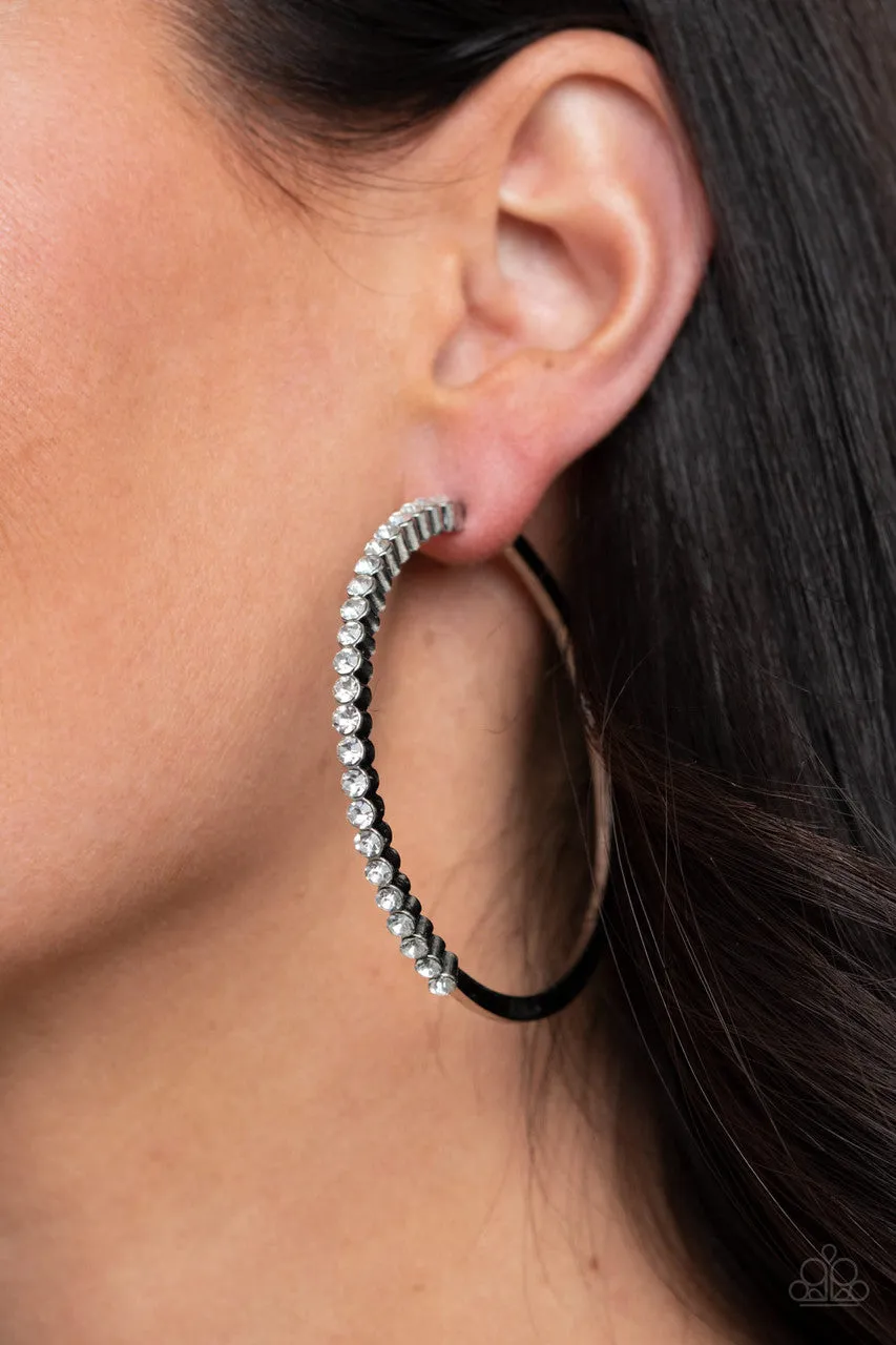 Making Rounds White Paparazzi Earrings