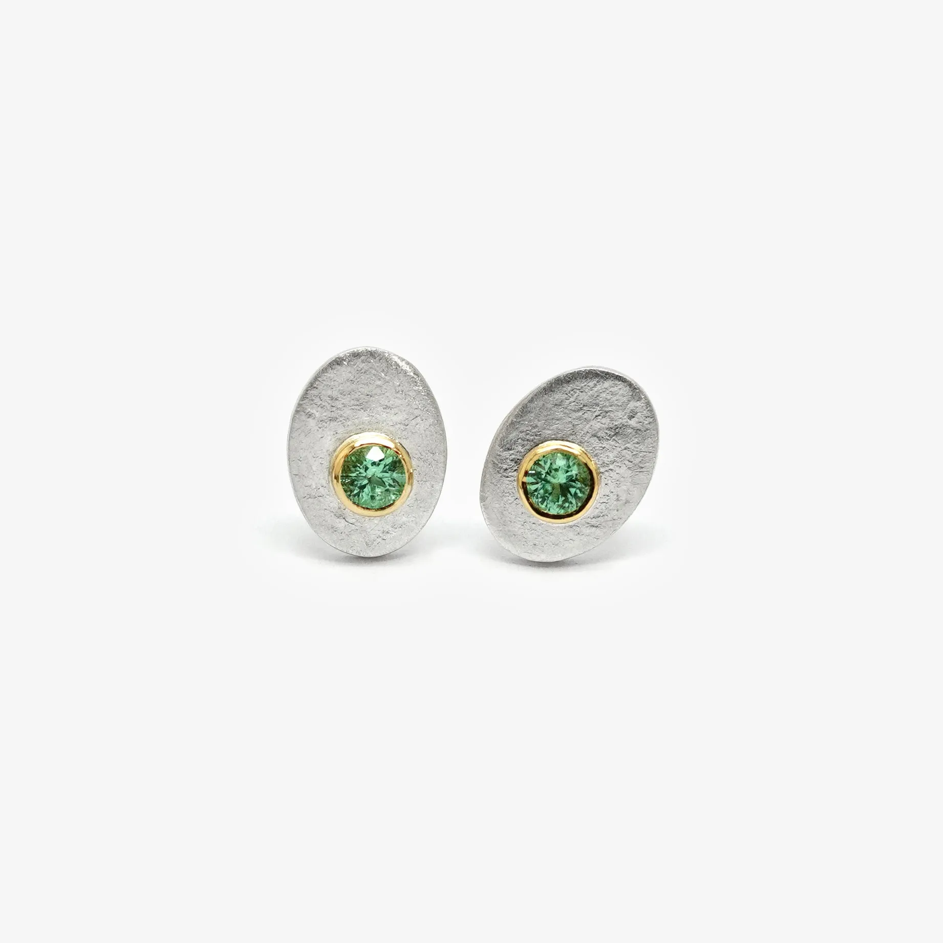 OVATE STUDS - SMALL   EMERALDS