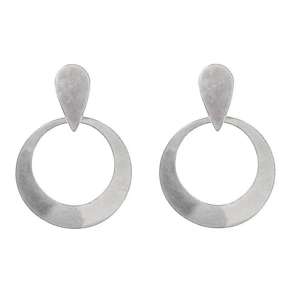 Round Crescent Hoop