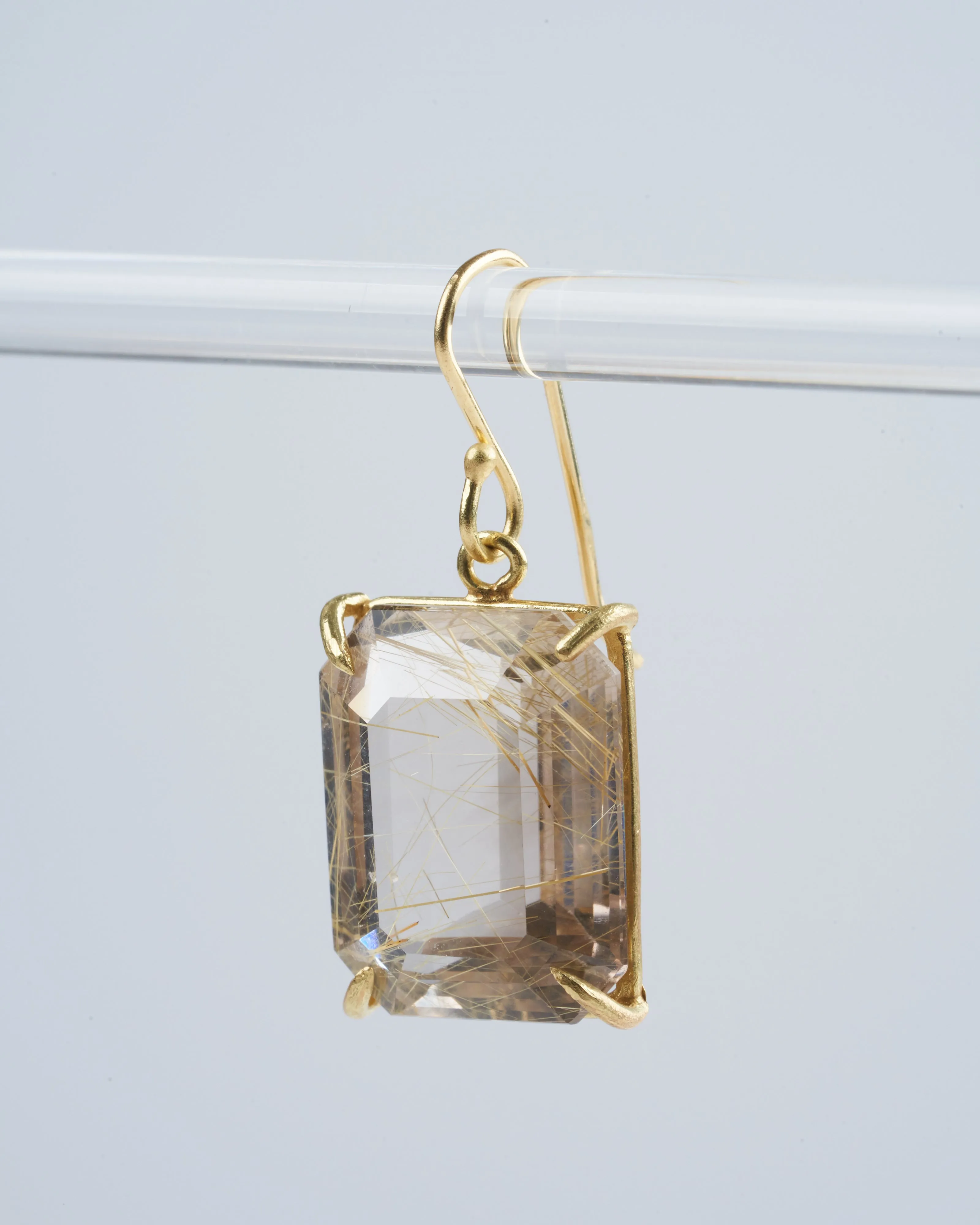 rutilated quartz (emerald cut) earrings - quartz/ gold