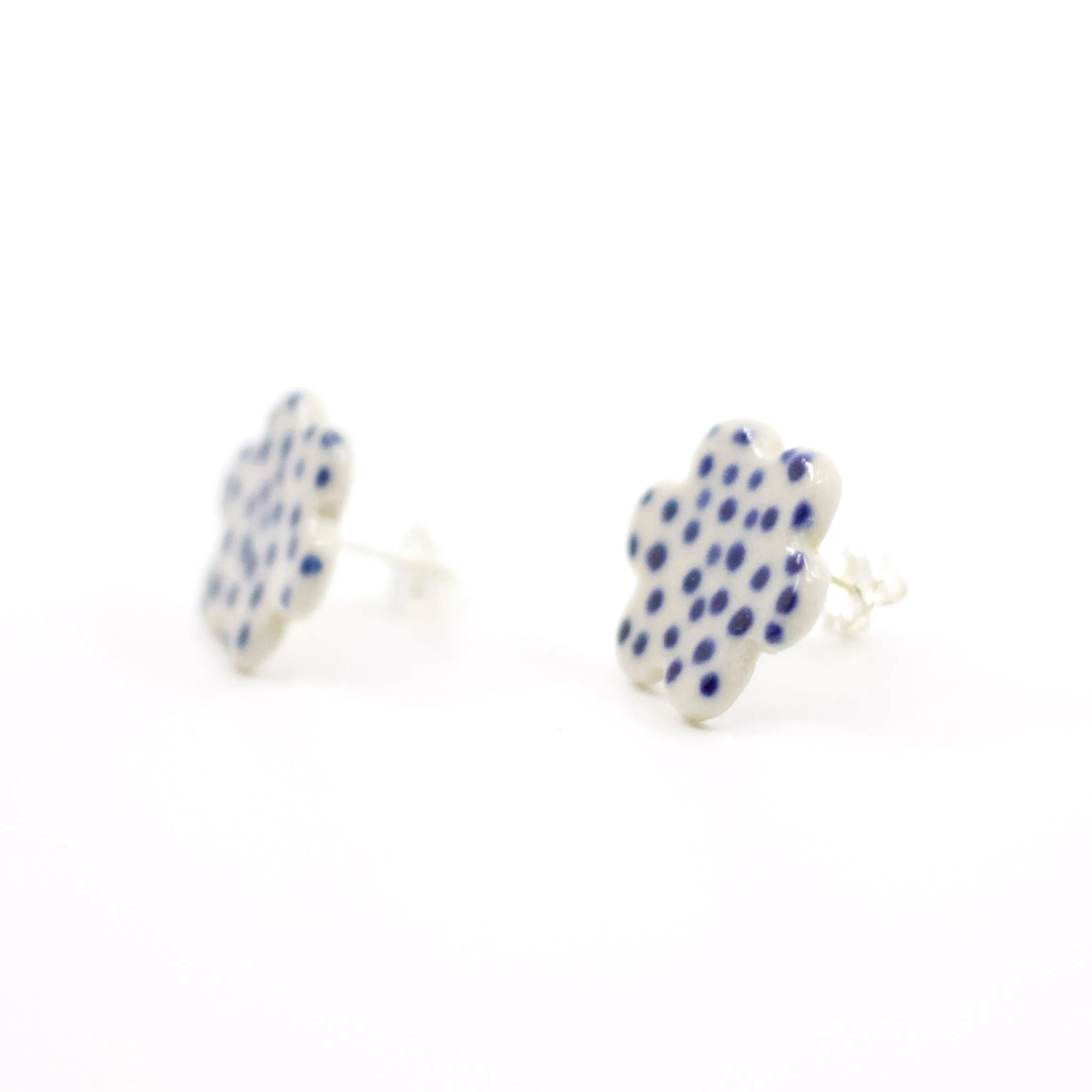 SHIBORI CLOUD STUD EARRINGS