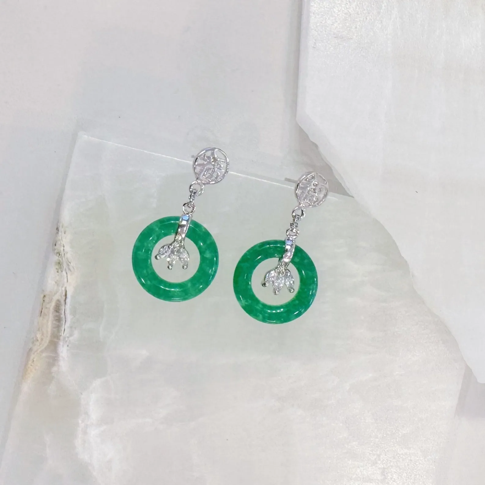 SILVER CIRCLE GREEN JADE earrings