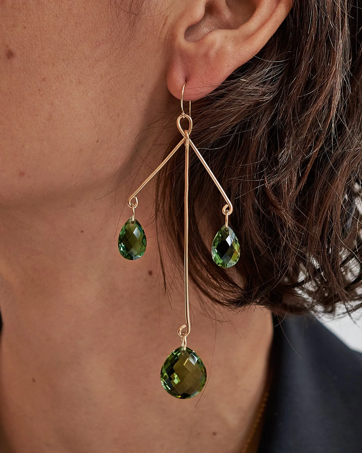 {Single} Trinity Sculpture Deep Green Amethyst Earrings