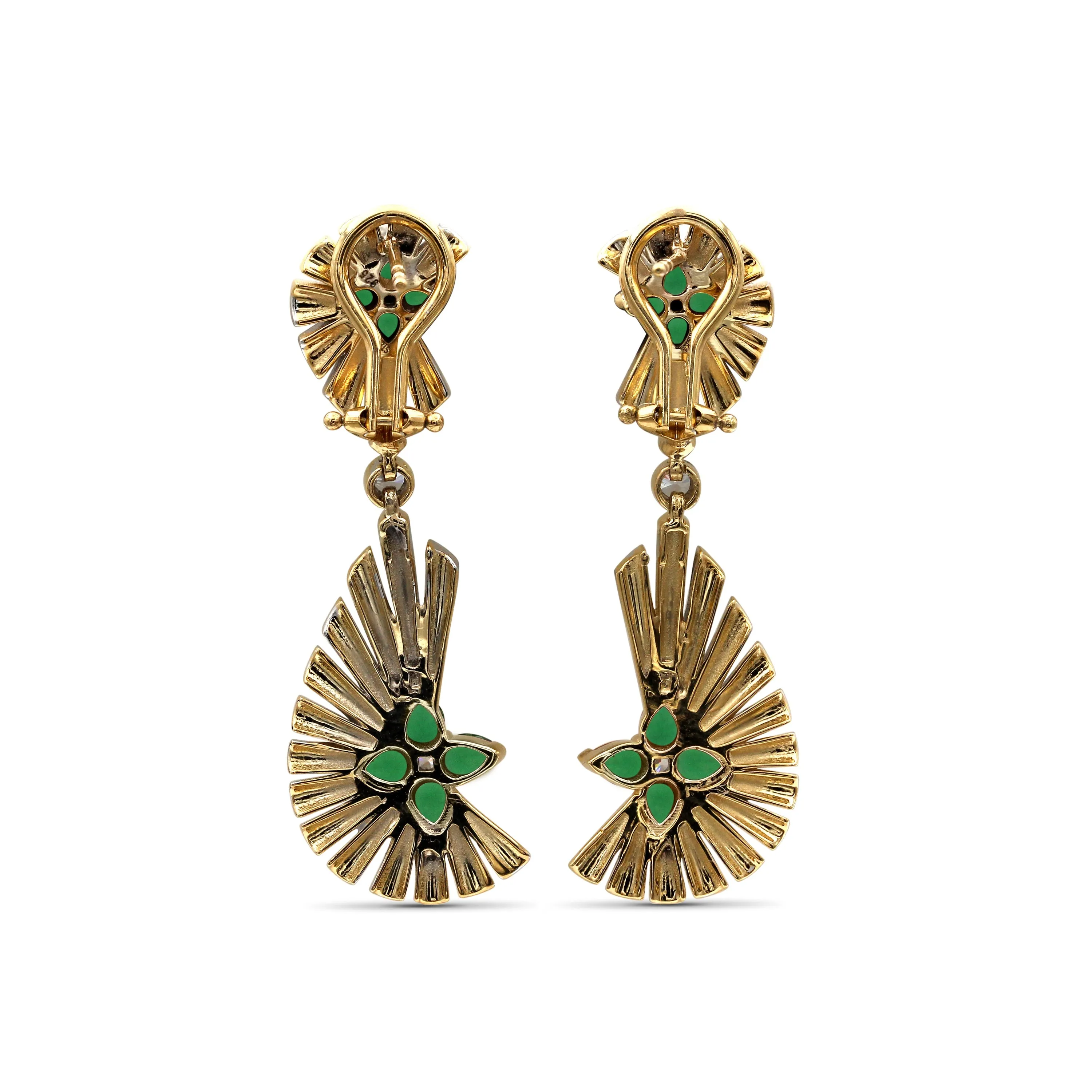 Sunray Emerald 1.60ct and Diamond 2.05ct Earring in 18K Gold