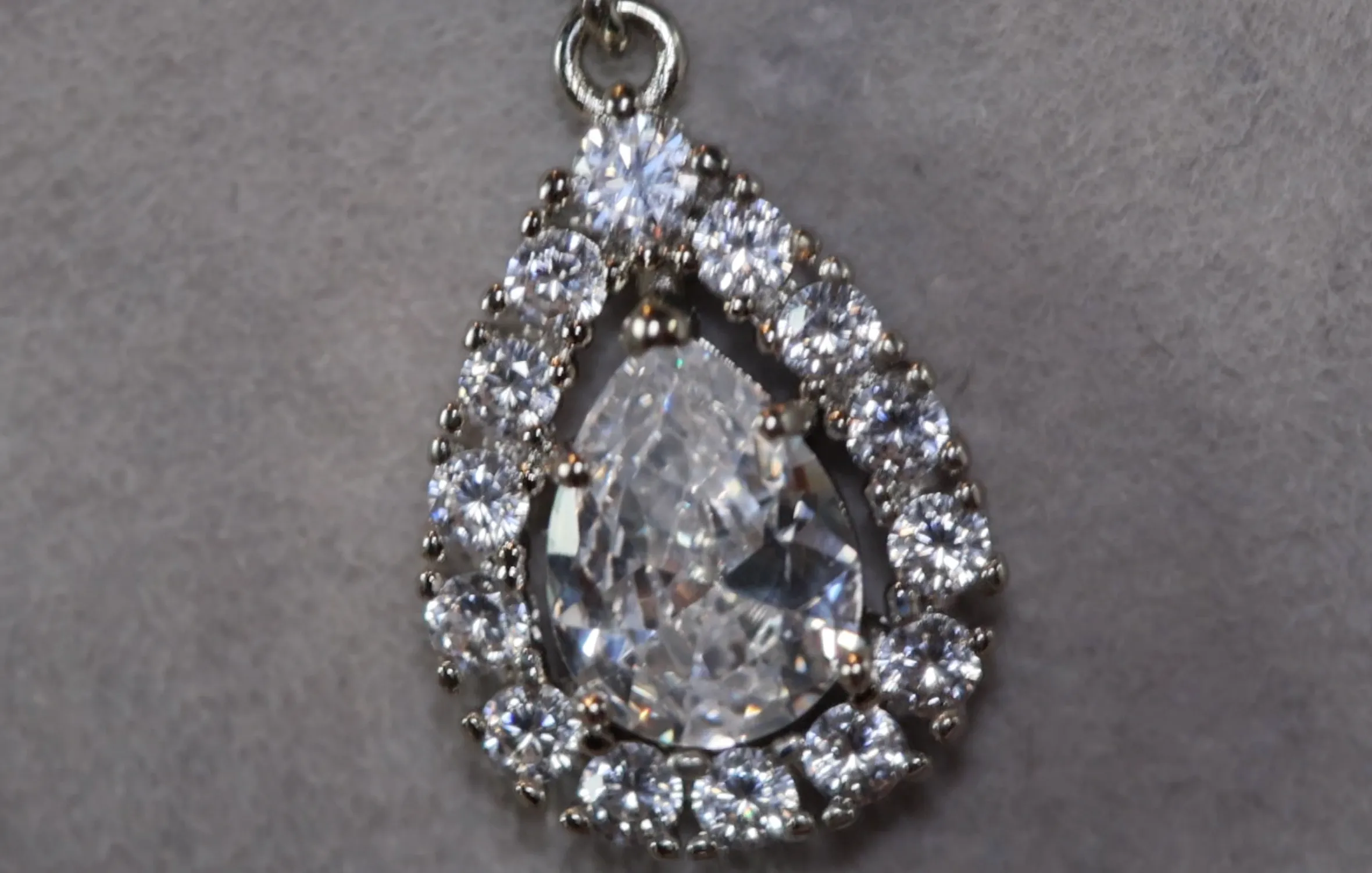 Teardrop Earrings | Diamond Earrings | Diamond Earrings | Tear drop Earrings | Womens Diamond Earrings | Earrings | Pear Shape Earrings