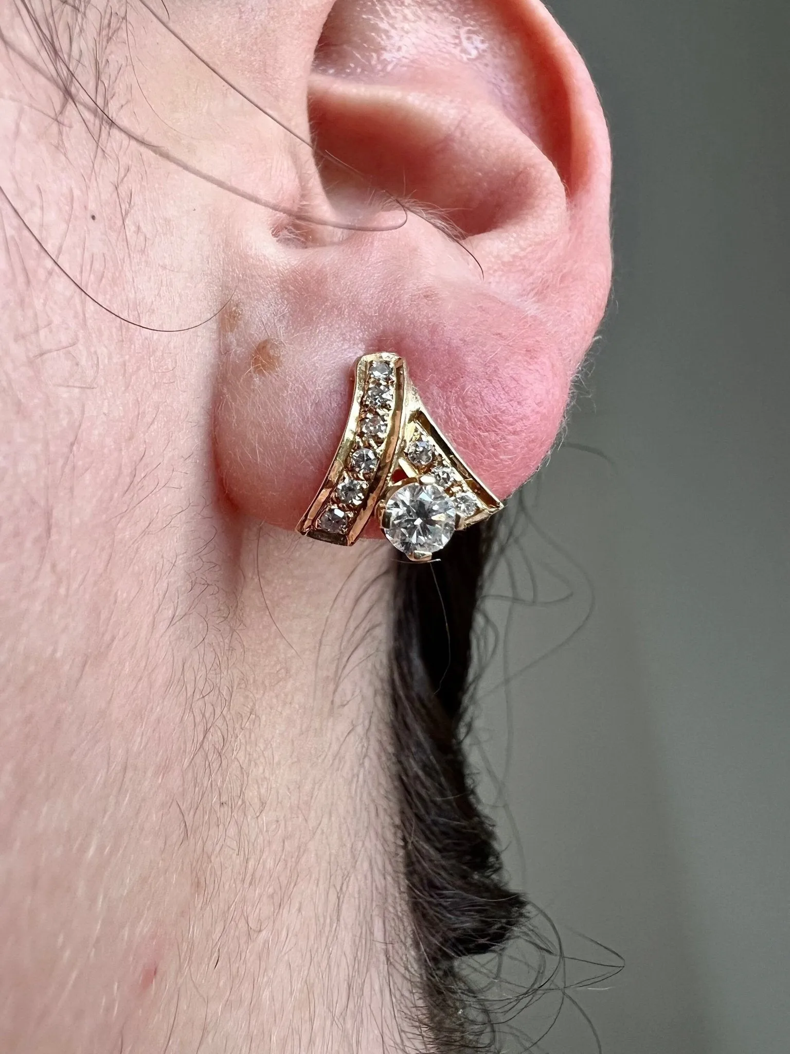Vintage 14 Karat Yellow Gold 0.55 Carat Diamond Crossover Earrings