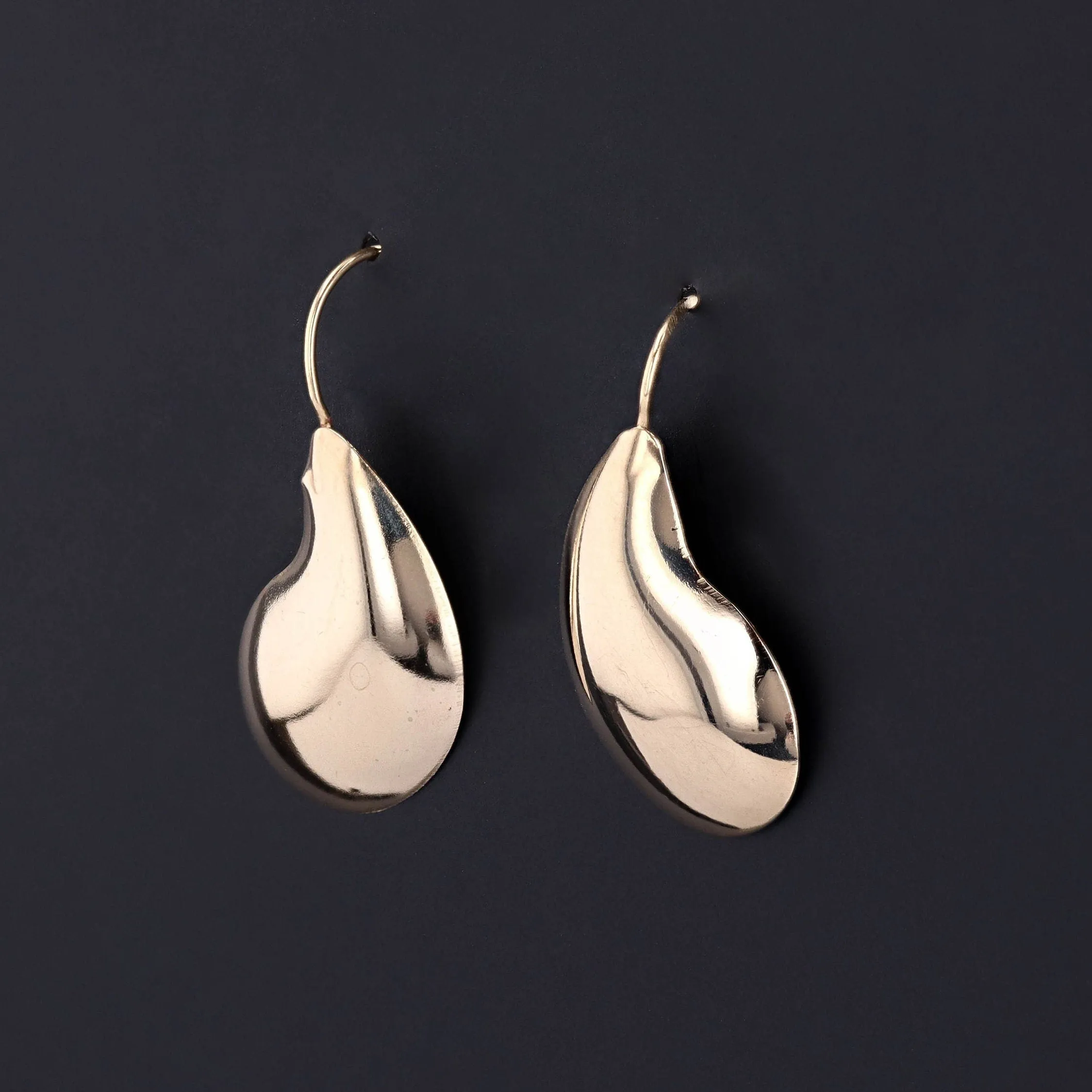 Vintage Kidney Bean Earrings of 14k Gold