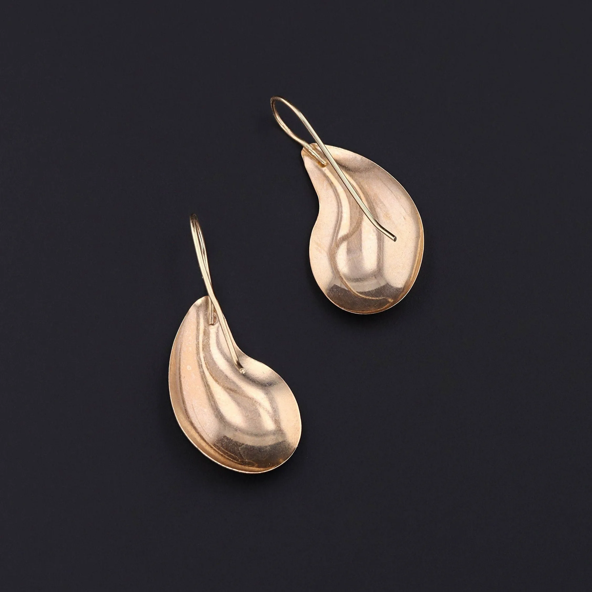 Vintage Kidney Bean Earrings of 14k Gold