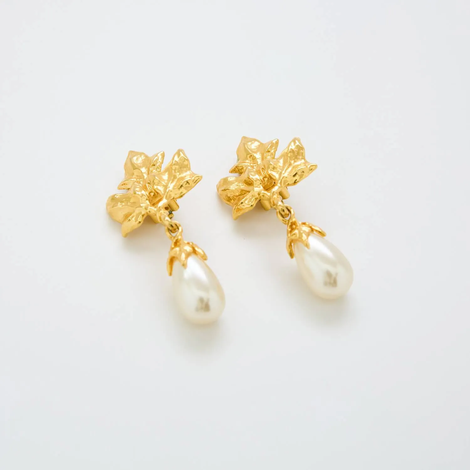 Vintage Leaf Pearl Drop Earrings